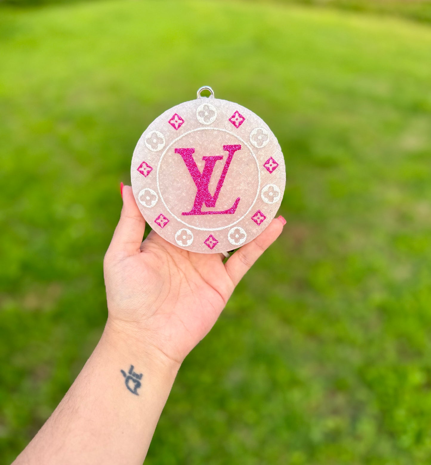 Round ELLE VEE Car Freshie